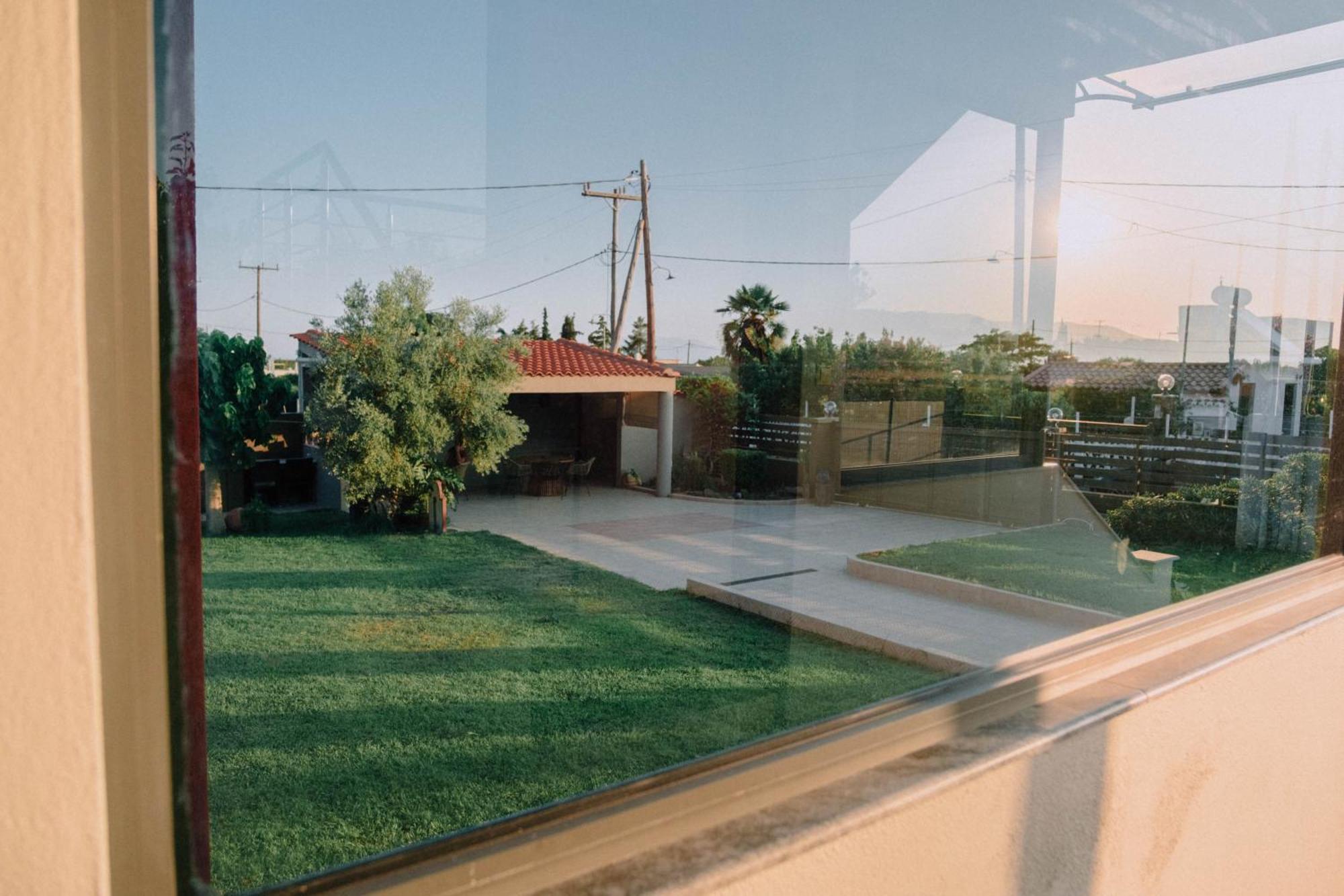 Anassa House *
