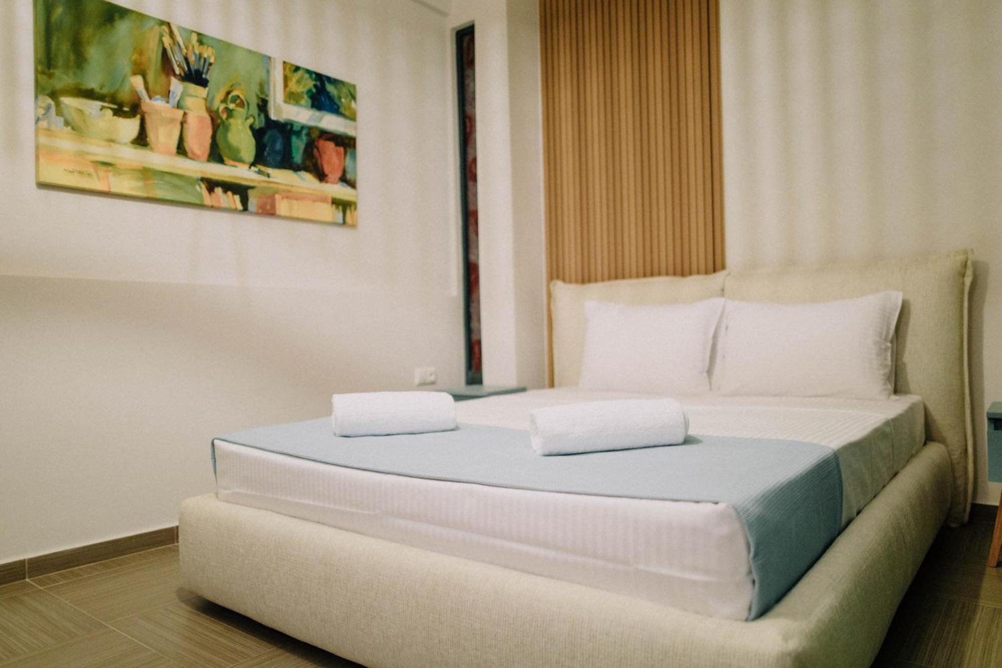 Anassa House *